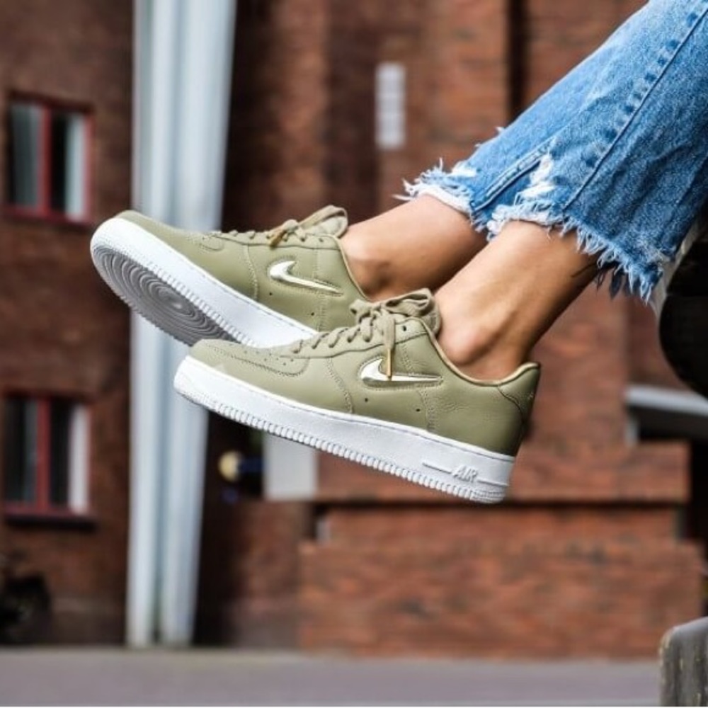 Women’s Air Force 1s neutral olive size 8.5